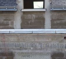 Étanchéité du toit plat en façade.