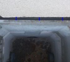 Espace vide près du regard du drain périphérique