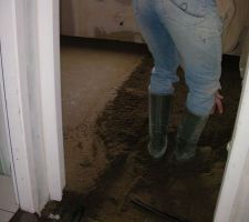 13 fevr : chapes des chambres du rdc