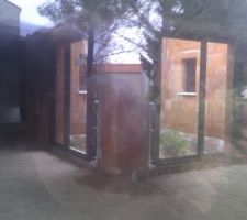 Vue à l'intérieur, vers le patio