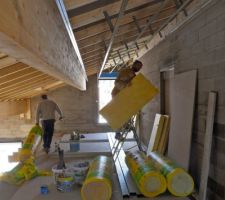 Début de pose rails et isolant sur rampan