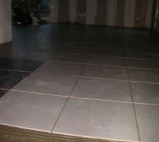 14 fevr : Carrelage salon-séjour