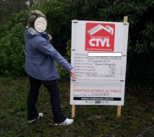 Et voila panneau plant&eacute; !!!