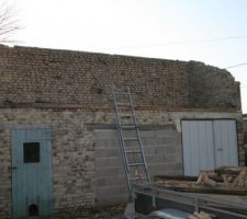 Démontage ancien bâtiment pour implantation du garage