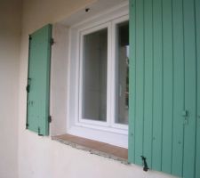Avant la pose des appuis de fen&ecirc;tres... de l 'enduit... et au passage good-bye les volets!!!!