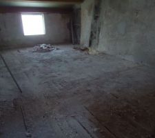 Enlèvement du carrelage chambre nord 2ème