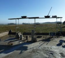 La zone ou travaillait les ma&ccedil;ons avant que le pignon tombe