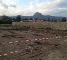 Prêt à recevoir les plots en béton...
