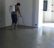 Les finitions de la chape fluide