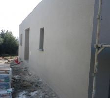 C&ocirc;t&eacute; porte d'entr&eacute;e