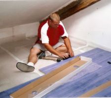 Pose du parquet dans grenier