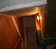Placo montée d'escalier
