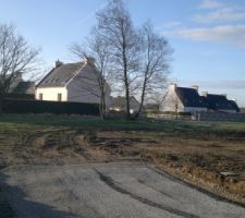 Photo prise depuis l'entr&eacute;e de notre terrain.