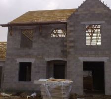 Remblaie autours de la maison fini