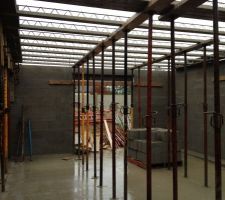 Salle &agrave; manger vue du salon