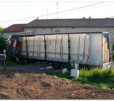 Camion KLH débaché