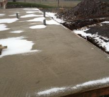 Besoins d'aide sur ce defaut au centre en bas photo suivante en zoom