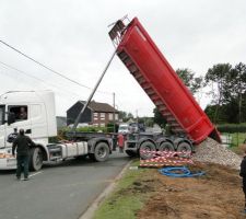 Livraison de pierre de Marquise pour l'accés chantier
