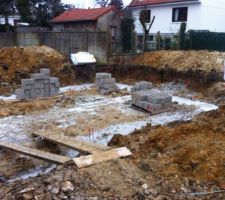 Vue sur les fondations et le futur vide sanitaire