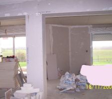 Vue de la cuisine et salle à manger