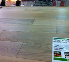 Parquet massif chêne blanchi pour l'étage