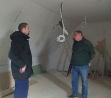Chambre partie au-dessus du garage