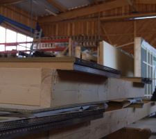 La partie basse du mur, avec le recouvrement de la dalle.