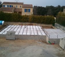 Isolation install&eacute;e avant de couler la dalle