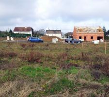 Fa&ccedil;ade Arri&egrave;re
Niveau Sol Fini zone habitable (-10cm de la cote en photo)