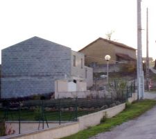 Vu de loin, toujours la mauvaise pente !