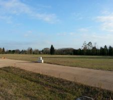 Voici un petit aperçu de notre petit lopin de terre, pris depuis chez le voisin :D