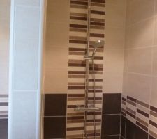 C&ocirc;t&eacute; douche