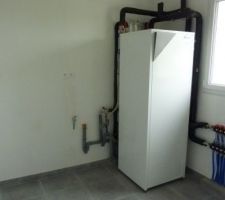 Centrale thermodynamique: contr&ocirc;le eau chaude et plancher chauffant