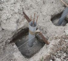 Pilotis pour la terrasse avant.