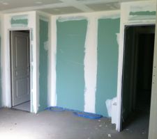 Suite parentale avec salle de bain au fond
