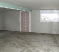 La chape du RDC coul&eacute;e fin de semaine derni&egrave;re est en chauffe depuis hier.