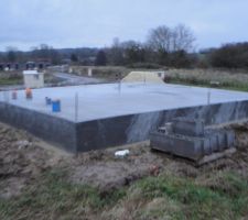 Le vide sanitaire avec sa dalle b&eacute;ton