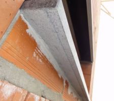 Rainure "goutte d'eau" sous appui