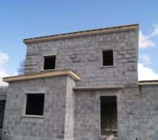 Vue de la maison cot&eacute; ouest