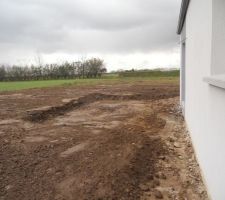 Trou pour la future terrasse
