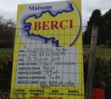 En moins de un mois je viens d'avoir l'accord pour le permis de construire de la maison !! C'est TOP !!!
Donc je me suis empress&eacute; de poser l'affichage du permis sur mon terrain. Je dois attendre encore encore 2 mois pour le recourt des tiers.