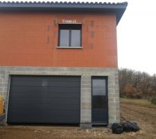 Pose de la porte et portail garage