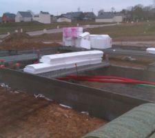 Avanc&eacute;e du vide sanitaire, plancher b&eacute;ton en poutrelle et entrevous en polystyr&egrave;ne