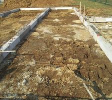 Longrines sur piliers b&eacute;ton