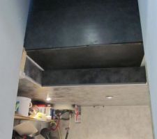 L'acc&eacute;es a la mezanine et bouch&eacute;