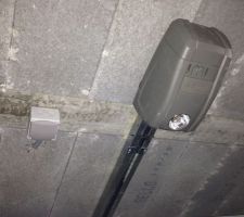 Portes de garage motoris&eacute;es