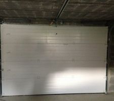 Portes de garage motoris&eacute;es