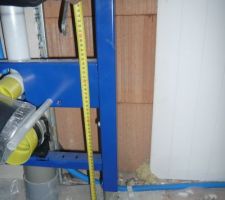 Info pratique :-) Hauteur des toilettes 55cm - 13 de plancher chauffant - 1 de carrelage cela donne 41 cm sans l'abattant