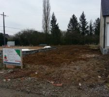 Terre &eacute;tal&eacute; &agrave; la mini pelle