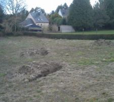 Terrain vu de la route cot&eacute; est